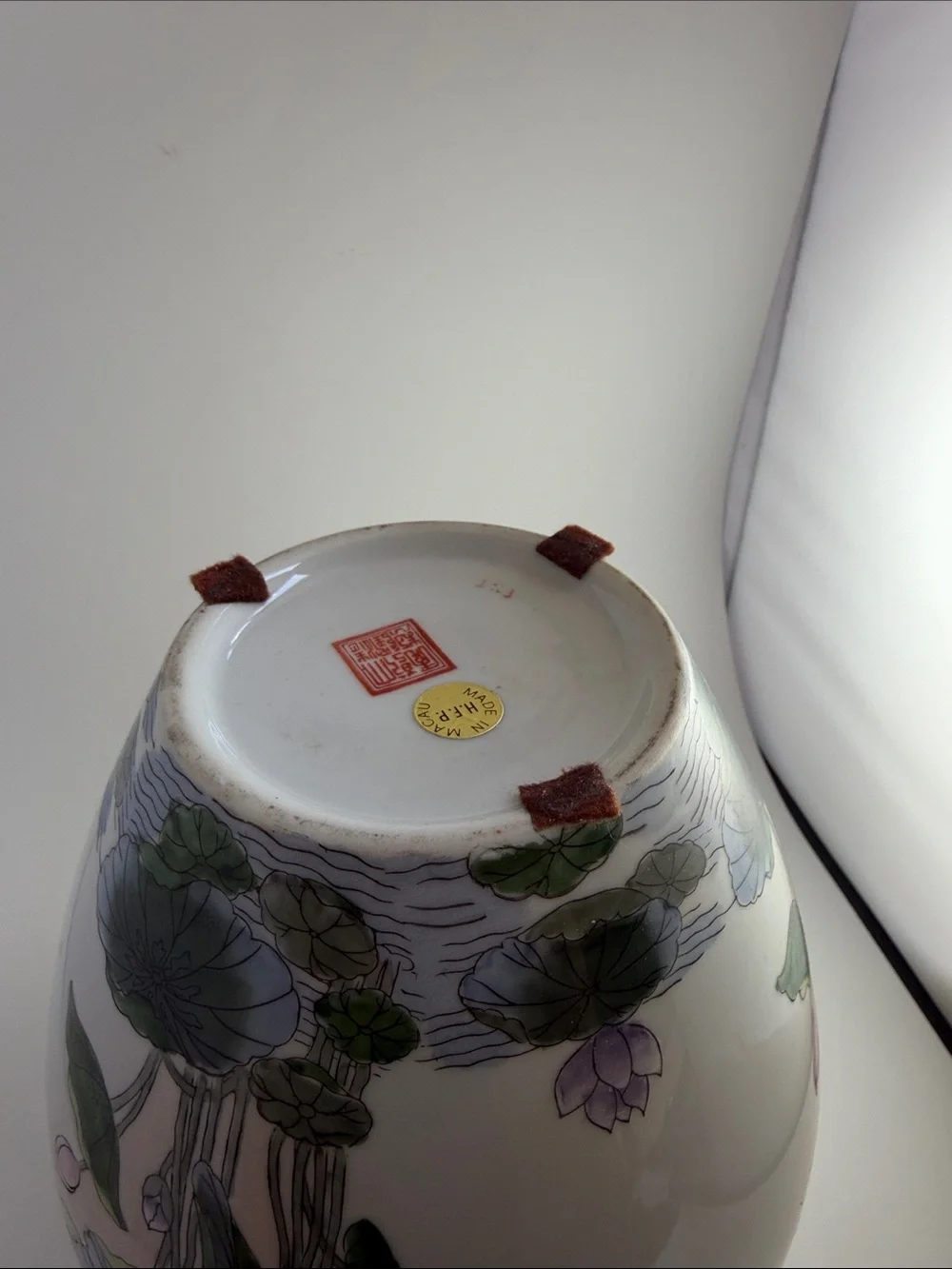 Vintage Macau Ginger Vase Lillies lotus flowers 9”